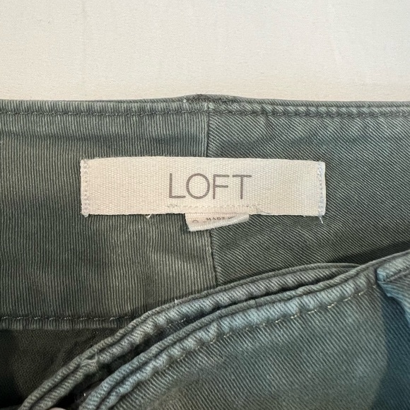 LOFT Women’s Olive Green Bermuda Shorts | Classic Twill Stretch Mid Rise - Picture 3 of 6